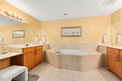 Beautiful oceanfront condo with 3 bedrooms (all on suite), 3.5 - photo 22