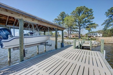 This secluded, contemporary waterfront home sits on a quiet - photo 25