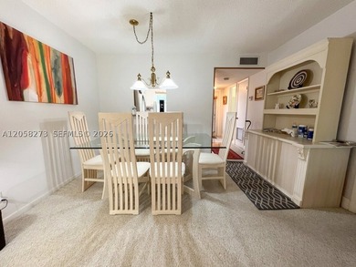 Beautiful, nicely furnished 2nd-floor unit available for - photo 8