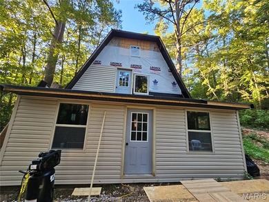 Current River Home Sale Pending in Van Buren Missouri