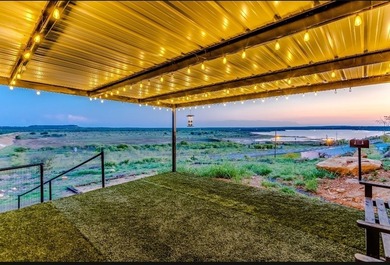 Charming Lake House Retreat with Breathtaking 180 degrees Views - photo 10
