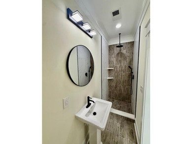 CUSTOM NEW CONSTRUCTION on an up and coming area with many new - photo 13