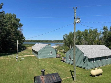 Imagine owning your very own waterfront resort on the renowned - photo 13