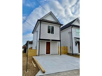 CUSTOM NEW CONSTRUCTION on an up and coming area with many new - photo 28