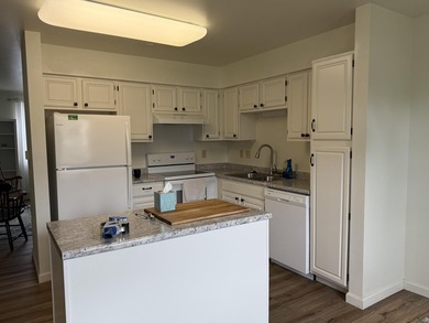 This beautifully updated 2-bedroom, 1.5-bath condominium in - photo 8