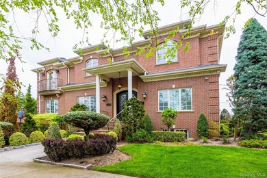 East River Home For Sale in Whitestone New York