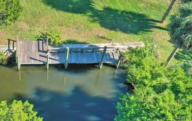 Price REDUCED! Wait till you see this beautiful elevated home on - photo 13