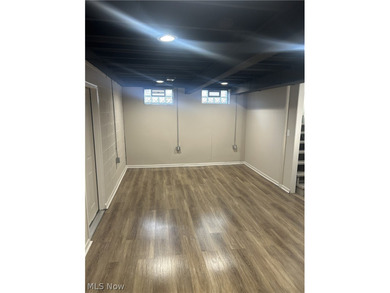 Like no other!!! This *Custom* Stunning brick Cape Cod 3 bedroom - photo 33