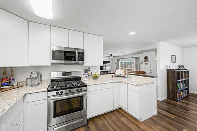 Pride of ownership shines with this beautifully renovated home! - photo 7
