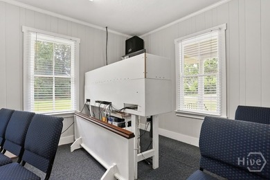 Exceptional opportunity to own a well-maintained Special Purpose - photo 8