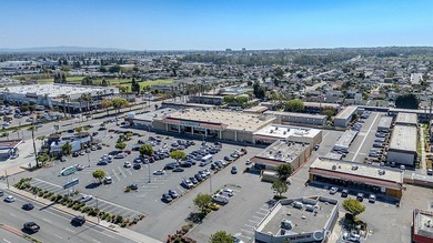Located in a highly visible commercial district in Huntington - photo 3