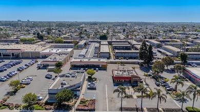 Located in a highly visible commercial district in Huntington - photo 8