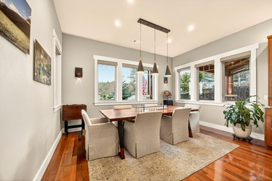 Exquisite Northwest Craftsman in historic Jacksonville designed