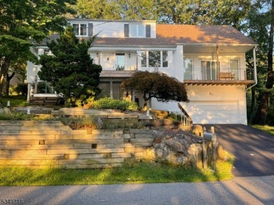 Lake Home Sale Pending in Rockaway Twp., New Jersey