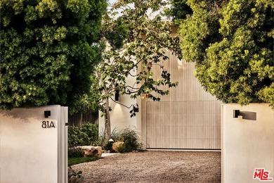 Completely rebuilt architectural residence in the guard-gated - photo 5