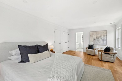 Welcome to this newly renovated, New England-inspired colonial - photo 10