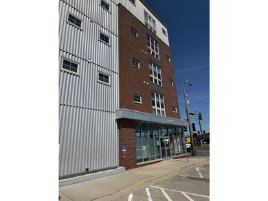 If you are looking for a large spacious one bedroom unit with a - photo 23