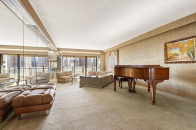 Massive Four-Bedroom Residence with Triple Exposures and Iconic - photo 7