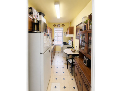 Available for sale 1 Bedroom Coop in the Boulevard Gardens - photo 4