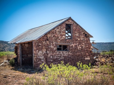 Lago Vista Ranch presents a rare opportunity to own a versatile - photo 17