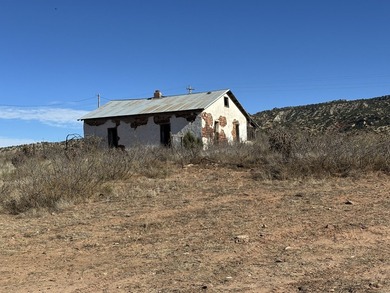 Lago Vista Ranch presents a rare opportunity to own a versatile - photo 18