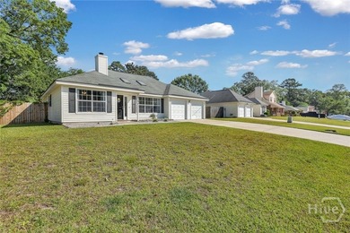 Welcome home to Kings Grant, where comfort, convenience, and - photo 3