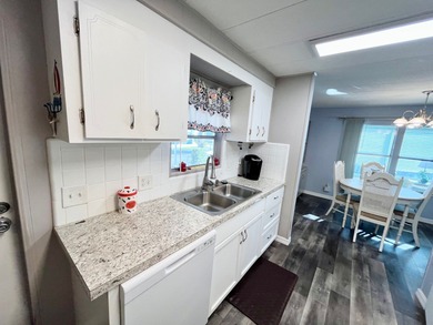 Welcome to this beautifully updated, fully furnished 2-bedroom - photo 3