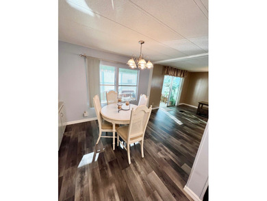 Welcome to this beautifully updated, fully furnished 2-bedroom - photo 8
