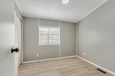 Beautifully fully remodeled double-wide mobile home in a highly - photo 10