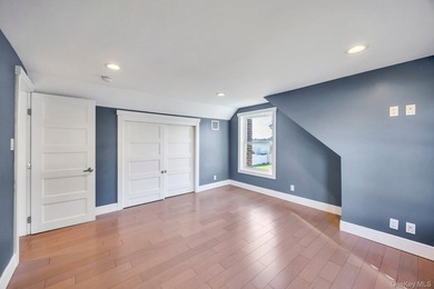 Welcome to this beautifully updated 4-bedroom dormered Cape - photo 19