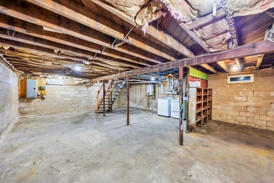 Welcome to this beautifully updated 4-bedroom dormered Cape - photo 20