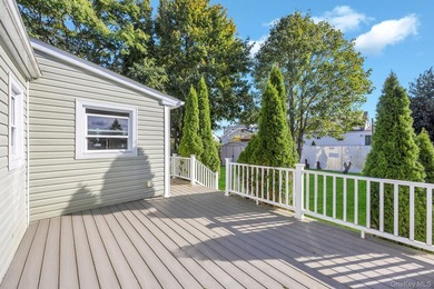 Welcome to this beautifully updated 4-bedroom dormered Cape - photo 22
