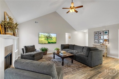 Welcome home to this beautifully maintained single-level retreat - photo 7