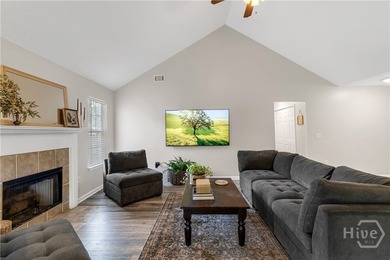Welcome home to this beautifully maintained single-level retreat - photo 9
