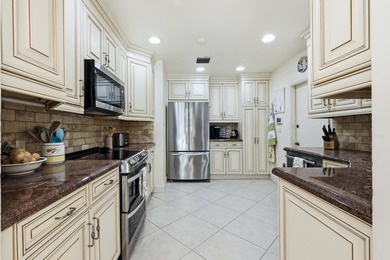 Location, Location Location...This absolutely charming Fairview - photo 17
