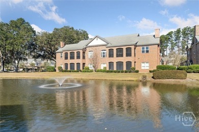 This luxury condo in Richmond Hill's exclusive gated community - photo 7