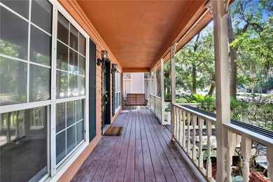 Calling all investors and renovation enthusiasts! Set beneath - photo 6