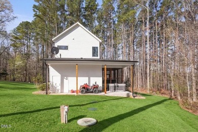 A true home built for lake living! Experience this beautifully - photo 8