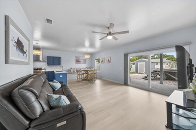 Cute and coastal! Built in 2018 and lovingly maintained by its - photo 12