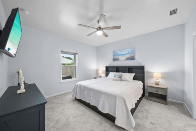 Cute and coastal! Built in 2018 and lovingly maintained by its - photo 13