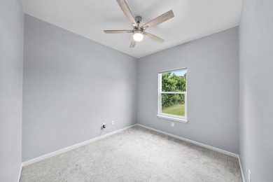 Cute and coastal! Built in 2018 and lovingly maintained by its - photo 19