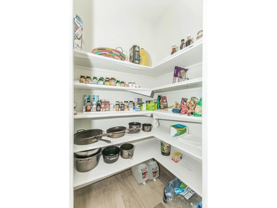 Immaculate single-story home located in the highly desirable - photo 19