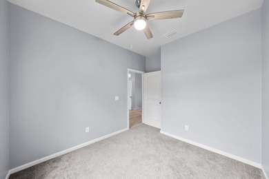 Cute and coastal! Built in 2018 and lovingly maintained by its - photo 20