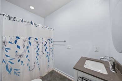 Cute and coastal! Built in 2018 and lovingly maintained by its - photo 21