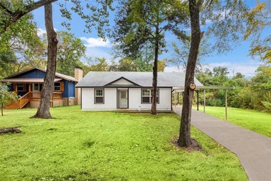 Cedar Creek Lake Home For Sale in Tool Texas