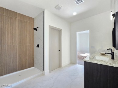 Brand New 2025 Custom Home! Beautiful 3 bed, 2.5 bath home on