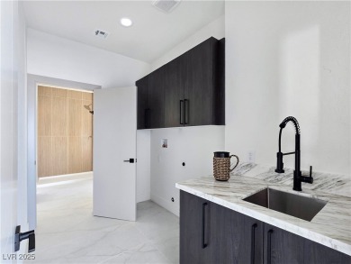 Brand New 2025 Custom Home! Beautiful 3 bed, 2.5 bath home on