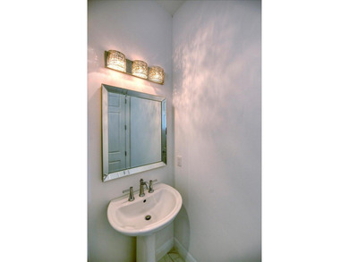 Stunning Kolter built 2020 home at Verano PGA Village. Like New - photo 35