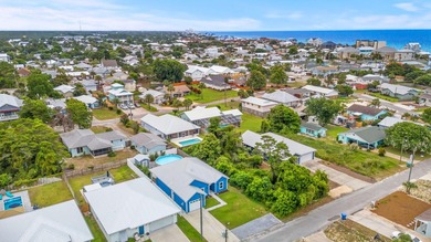 Cute and coastal! Built in 2018 and lovingly maintained by its - photo 36