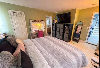 3 Bedroom, 2 Full bath colonial on .18-acre lot with full - photo 3